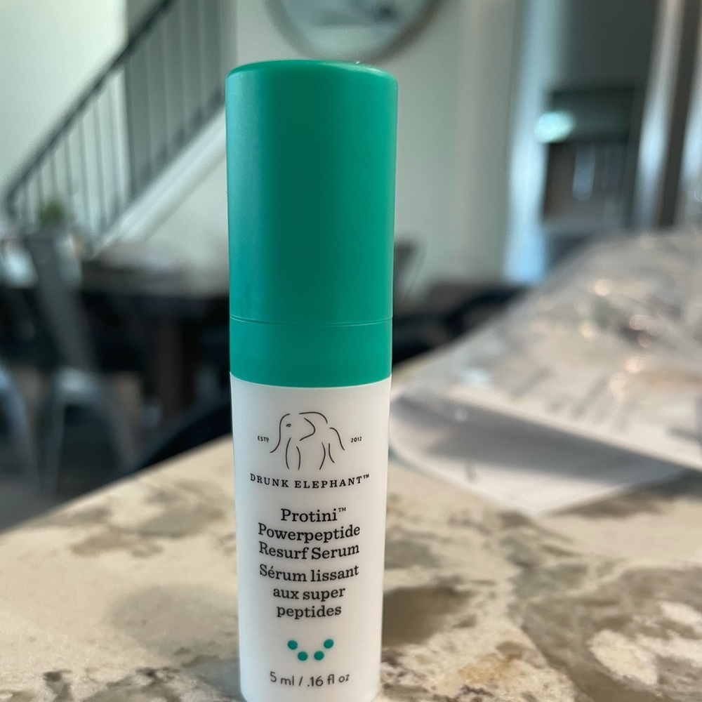 SOLD!!! Drunk elephant protini serum